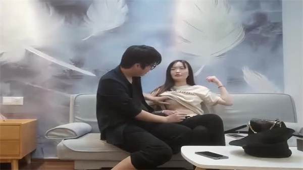 外围约炮实录:纹身兼职骚妹被狂操高潮迭起,浪叫声不断